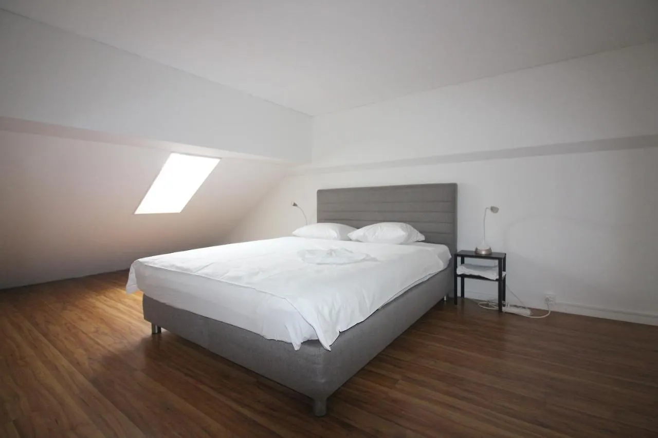 Apartamento Swiss Star California - Self Check-In Zúrich 0*,  Suiza